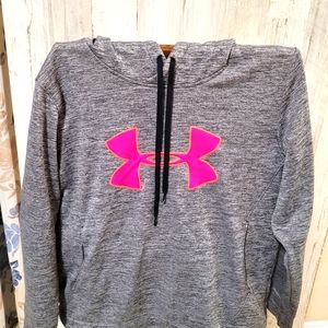 Woman's Under Armour Sweatshirt size Large